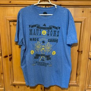 Maui & Sons shirt. Size XL